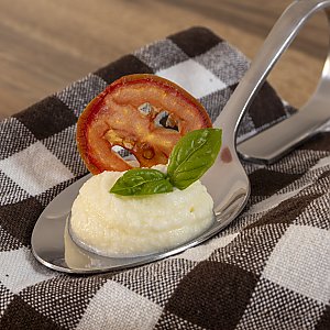 Feine Parmesan-Mousse ohne Gelatine