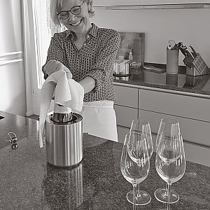 img_7840_grey.jpg