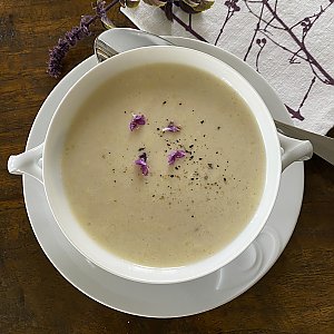 Parmesansuppe