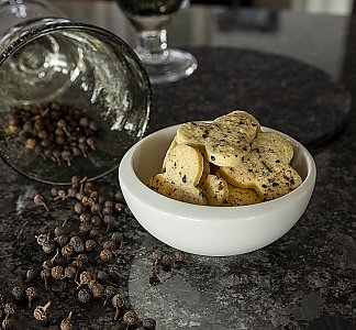 Apero-Mürbeplätzchen mit Kubebenpfeffer