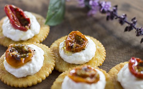 Tomaten-Ricotta-Crostini