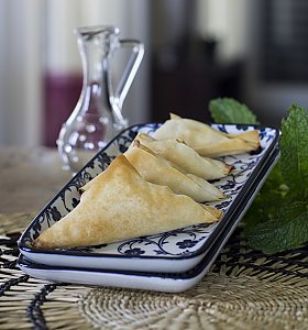 Bruats mit Feta und Salzzitronen