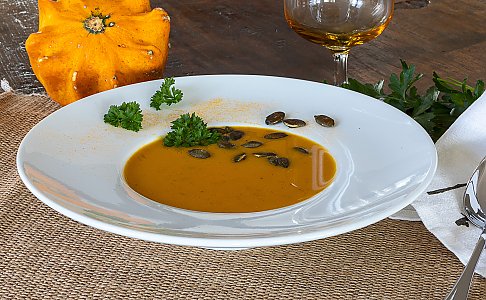 Kürbis-Kartoffel-Suppe mit Curry