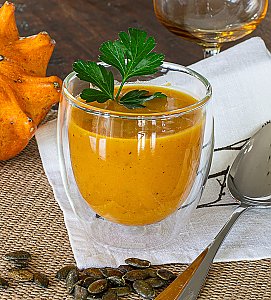 Kürbis-Kartoffel-Suppe mit Curry