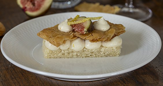 Mandelcreme mit Feige