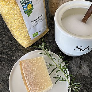 Polenta-Cracker
