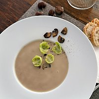 Maronen-Suppe mit Portwein