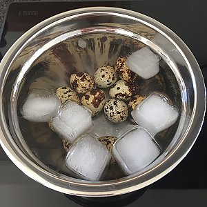 Wachtelei richtig kochen